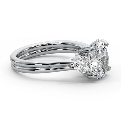 Oval Cut 3.00 CT F VS2 Lab Grown Diamond Ring in 14K Gold (IGI Certified)